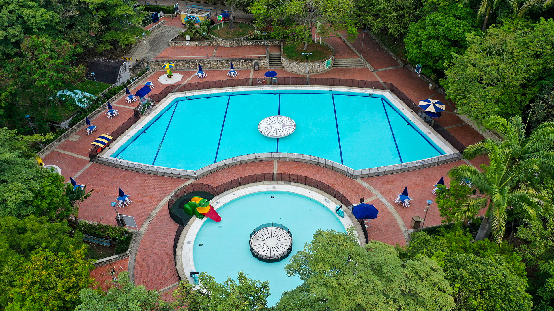 piscina oasis en girardot piscilago