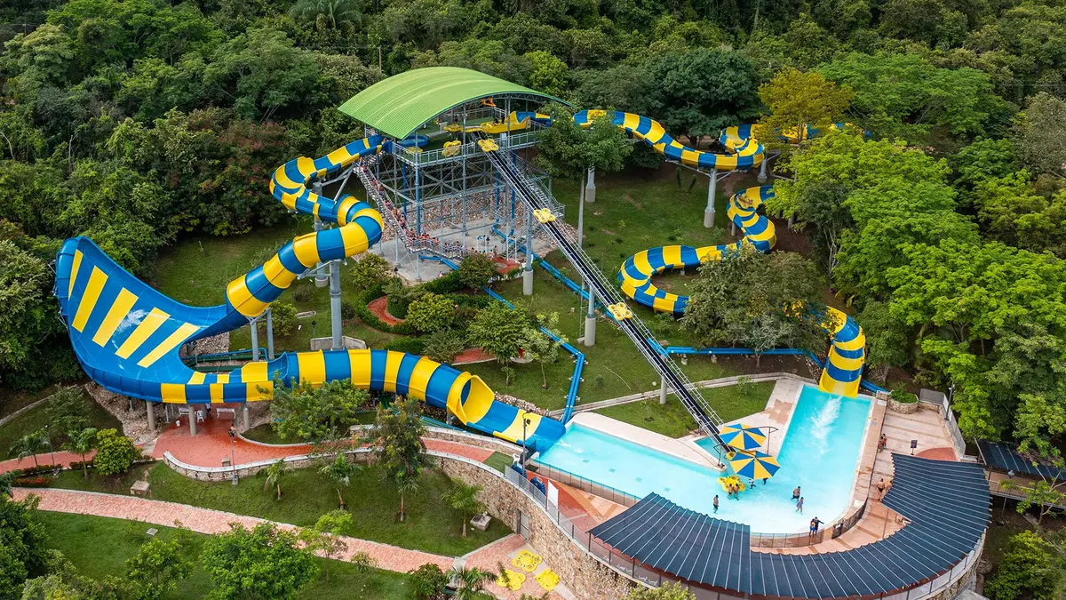 Descubre Caño Cristales Colombia: el río de colores en Colombia •  ColombiaTours.Travel, image size:1200x675